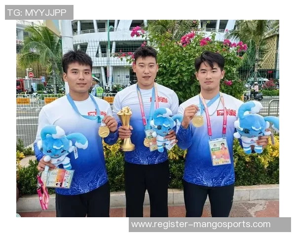 广州攀岩队与深圳攀岩队赛后复盘探讨灵活性体育的提升与发展